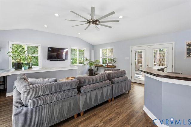 9519 Ashton Ct, North Chesterfield, VA 23235