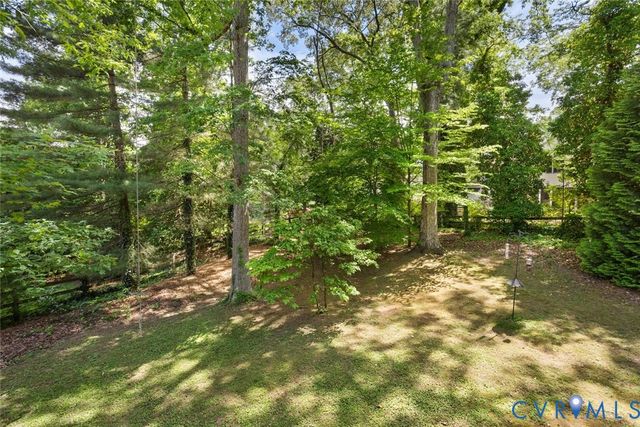 9519 Ashton Ct, North Chesterfield, VA 23235
