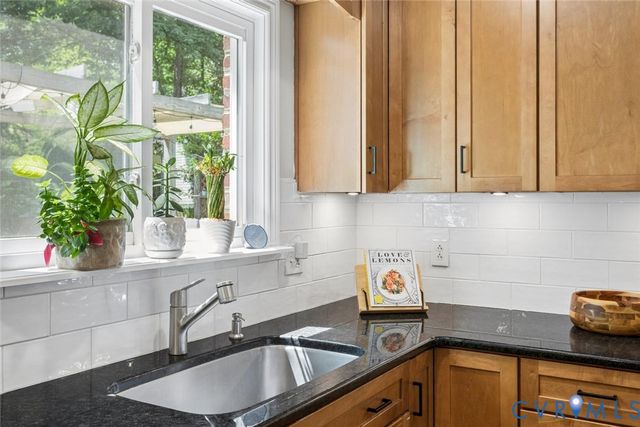 9519 Ashton Ct, North Chesterfield, VA 23235