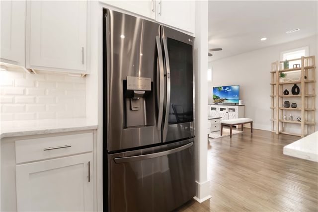 2402 SW Preston Park Avenue, Bentonville, AR 72713