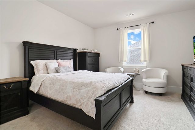 2402 SW Preston Park Avenue, Bentonville, AR 72713