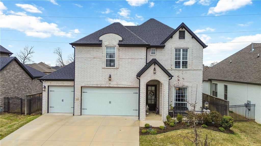 2402 SW Preston Park Avenue, Bentonville, AR 72713