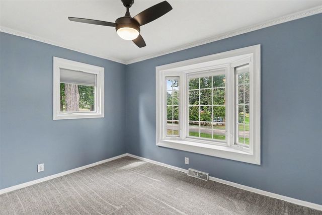 7436 Oak Bay Drive, White Lake, MI 48383