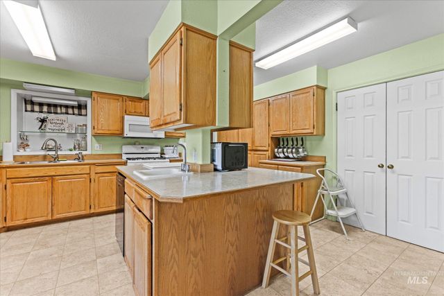 319 Davis Ave, Nampa, ID 83651