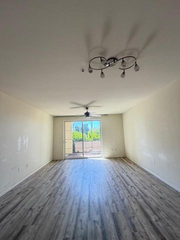 800 S Abel Street 210, Milpitas, CA 95035