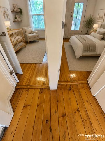 155 W 9th Street, New York City, NY 11231