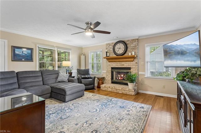 119 Manassas LOOP, Yorktown, VA 23693