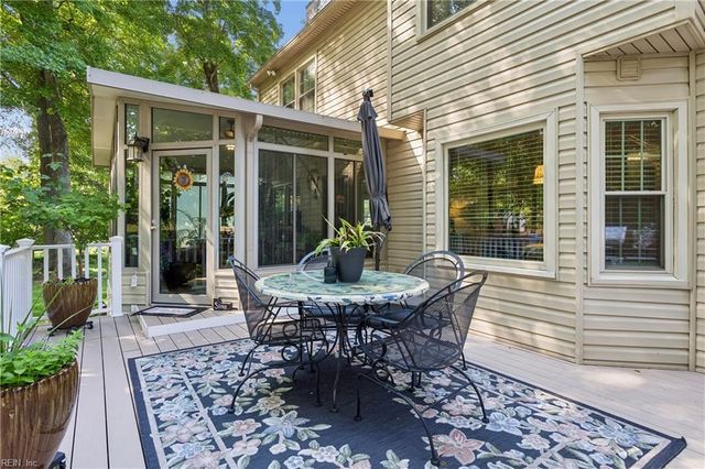 119 Manassas LOOP, Yorktown, VA 23693