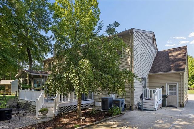 119 Manassas LOOP, Yorktown, VA 23693