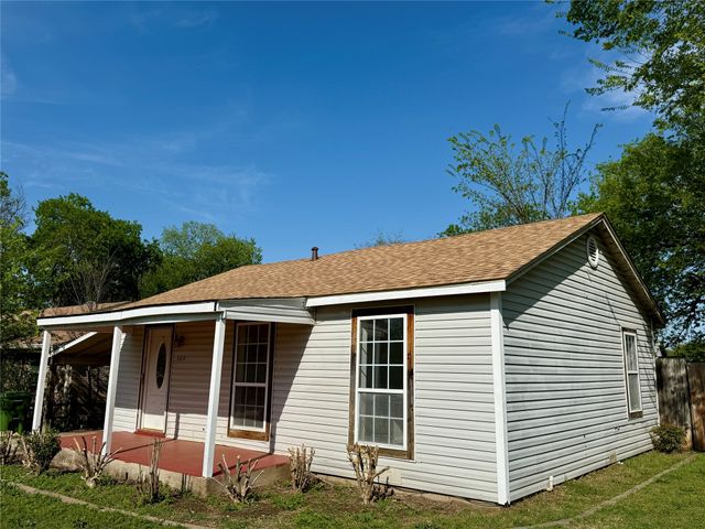 304 Lockwood Street, White Settlement, TX 76108