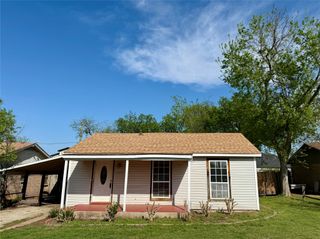 304 Lockwood Street, White Settlement, TX 76108