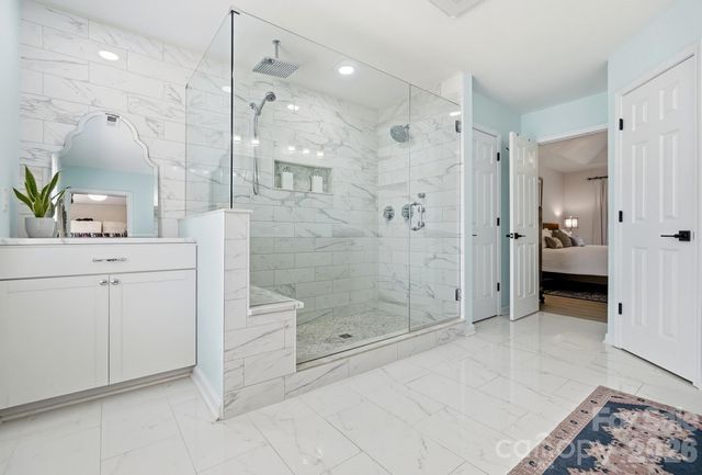2529 Shady Reach Lane, Charlotte, NC 28214