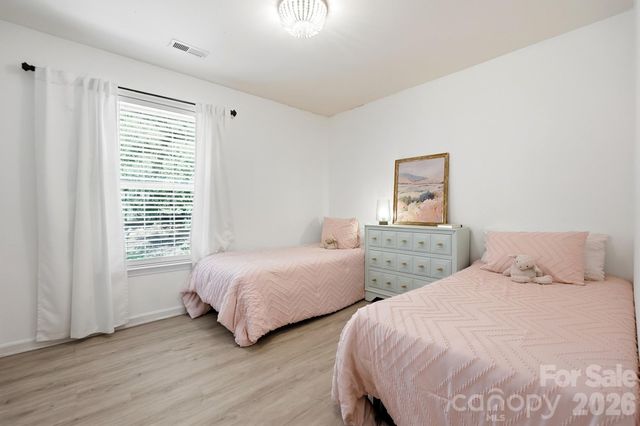 2529 Shady Reach Lane, Charlotte, NC 28214