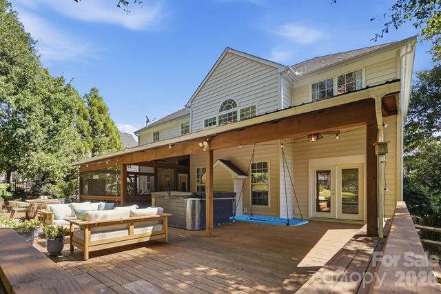 2529 Shady Reach Lane, Charlotte, NC 28214