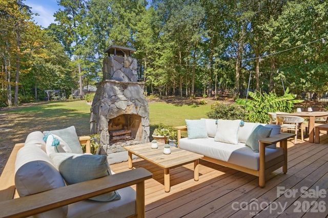 2529 Shady Reach Lane, Charlotte, NC 28214