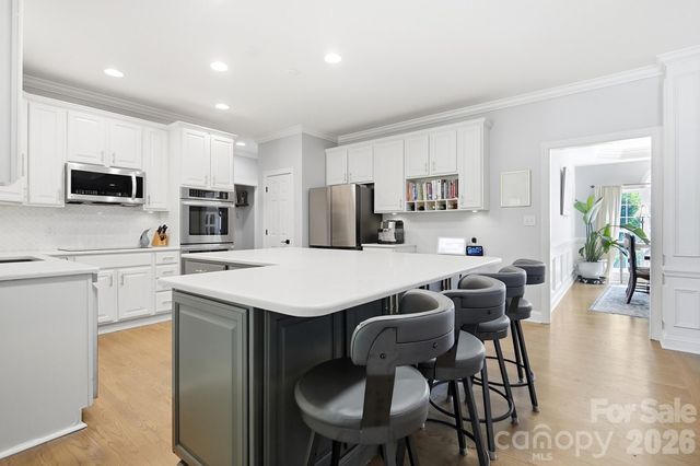 2529 Shady Reach Lane, Charlotte, NC 28214