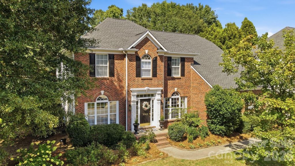 2529 Shady Reach Lane, Charlotte, NC 28214