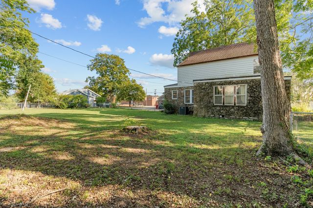 307 College Ave, E, Carthage, TN 37030