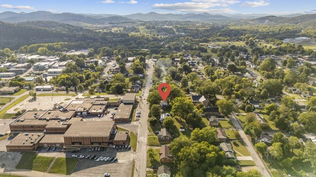 307 College Ave, E, Carthage, TN 37030