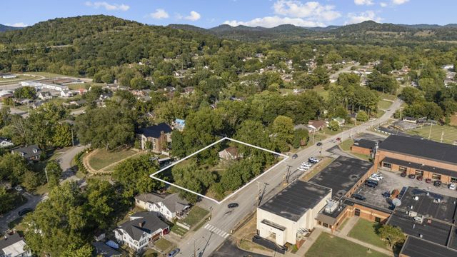 307 College Ave, E, Carthage, TN 37030