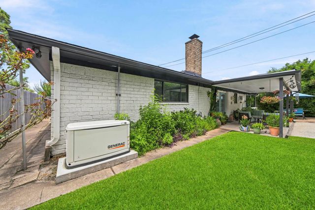 8835 Eldora Drive, Houston, TX 77080