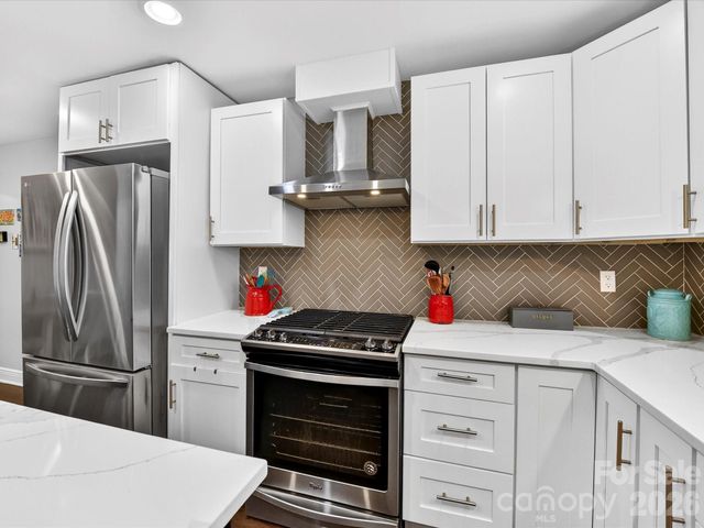 4027 Broadview Drive, Charlotte, NC 28217