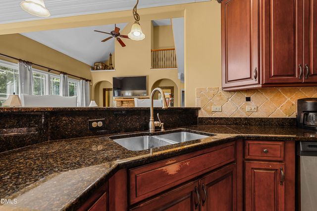 1412 Savannah Oaks Way, Raleigh, NC 27614