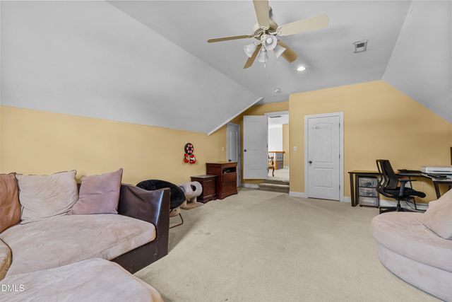 1412 Savannah Oaks Way, Raleigh, NC 27614