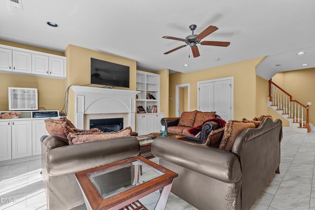 1412 Savannah Oaks Way, Raleigh, NC 27614