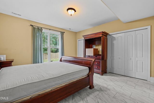 1412 Savannah Oaks Way, Raleigh, NC 27614