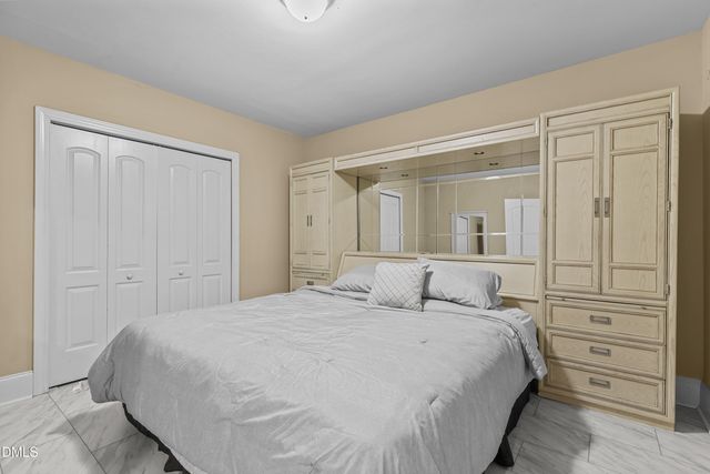 1412 Savannah Oaks Way, Raleigh, NC 27614