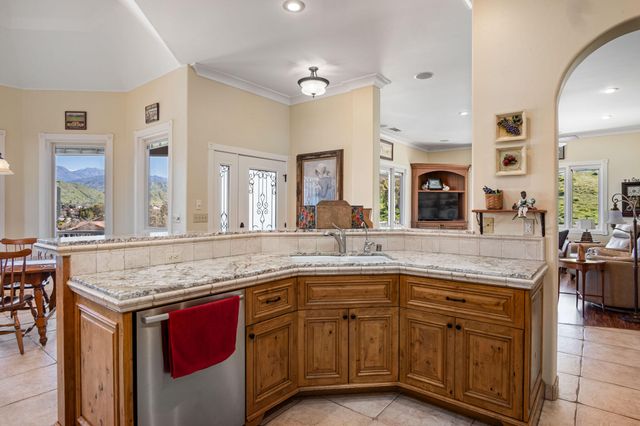 16481 Bonner Drive, Springville, CA 93265