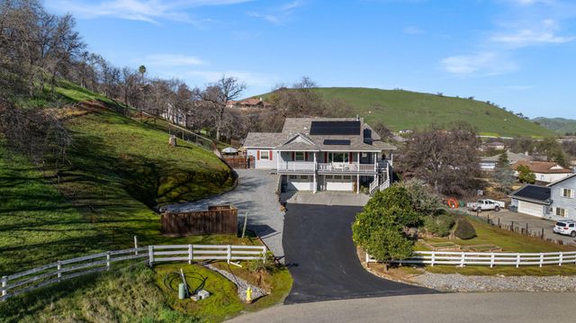 16481 Bonner Drive, Springville, CA 93265