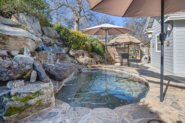 16481 Bonner Drive, Springville, CA 93265