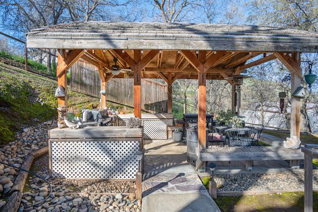 16481 Bonner Drive, Springville, CA 93265