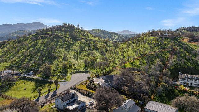 16481 Bonner Drive, Springville, CA 93265