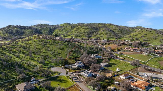 16481 Bonner Drive, Springville, CA 93265