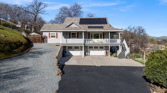 16481 Bonner Drive, Springville, CA 93265