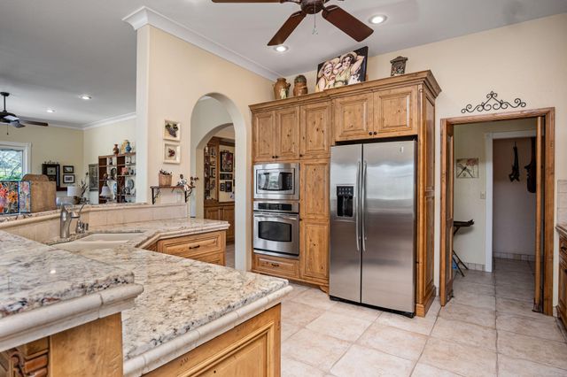 16481 Bonner Drive, Springville, CA 93265