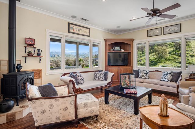 16481 Bonner Drive, Springville, CA 93265