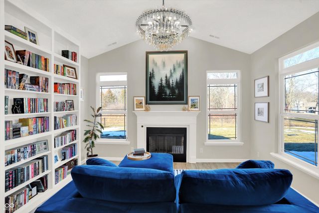 1158 N Deer Meadows Road, Delphi, IN 46923