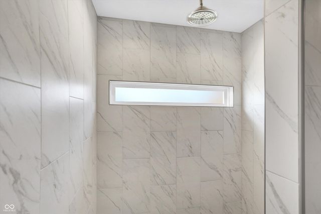 1158 N Deer Meadows Road, Delphi, IN 46923