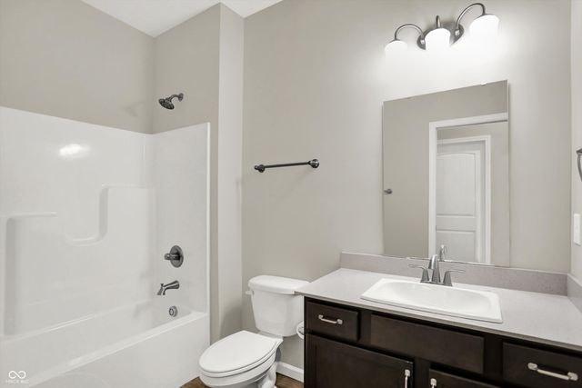 1158 N Deer Meadows Road, Delphi, IN 46923