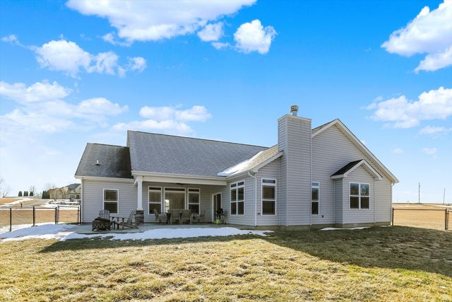 1158 N Deer Meadows Road, Delphi, IN 46923