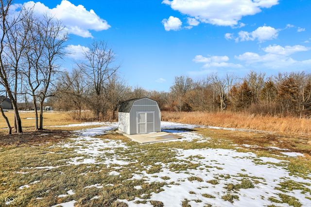 1158 N Deer Meadows Road, Delphi, IN 46923