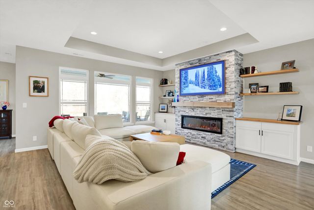 1158 N Deer Meadows Road, Delphi, IN 46923