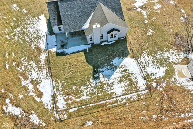 1158 N Deer Meadows Road, Delphi, IN 46923