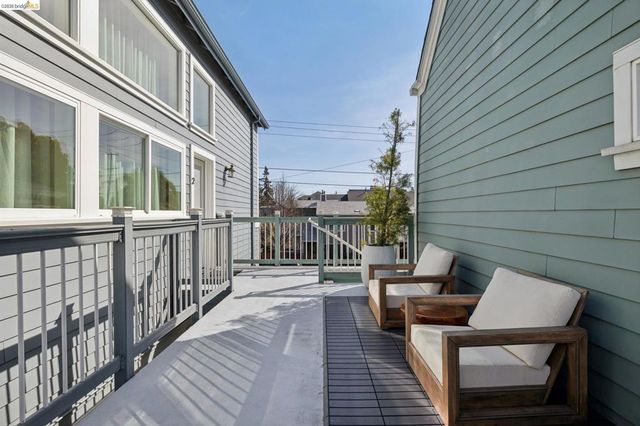 6300 Shattuck Ave 1, Oakland, CA 94609