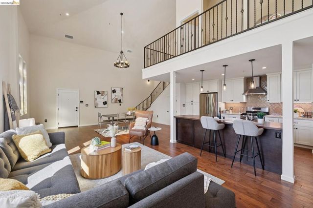 6300 Shattuck Ave 1, Oakland, CA 94609