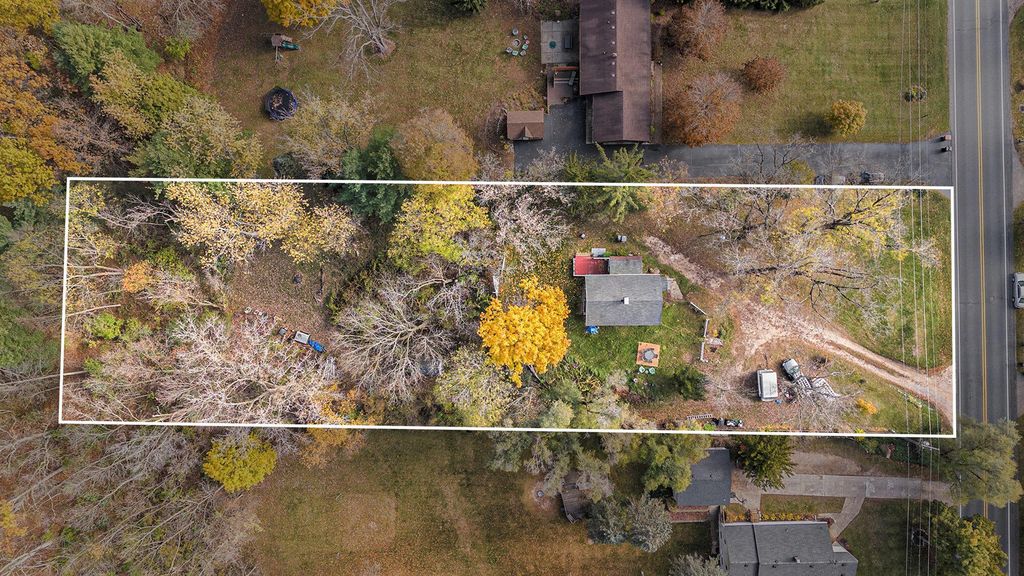 3503 3 Mile Road NE, Grand Rapids, MI 49525